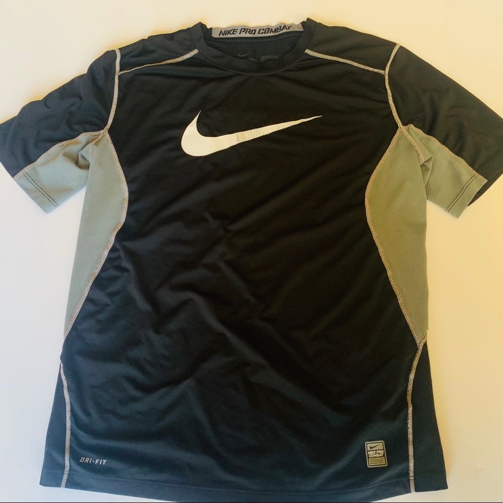 Good Nike Pro Combat Boys XLarge Black T-shirt